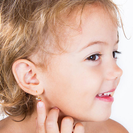 ear-piercing-for-children